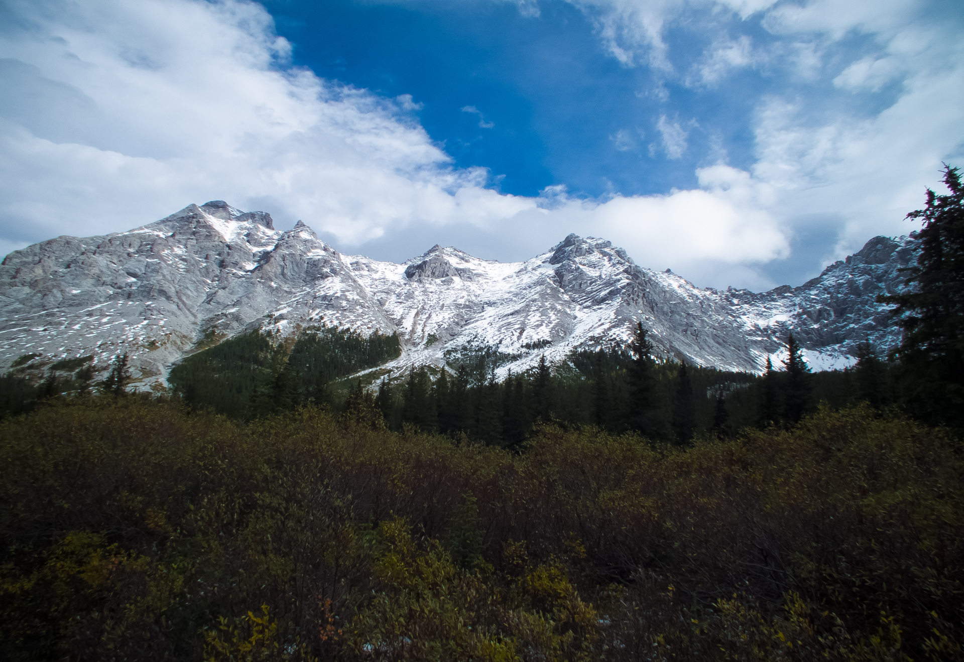 Kananaskis hiking trail, Alberta
